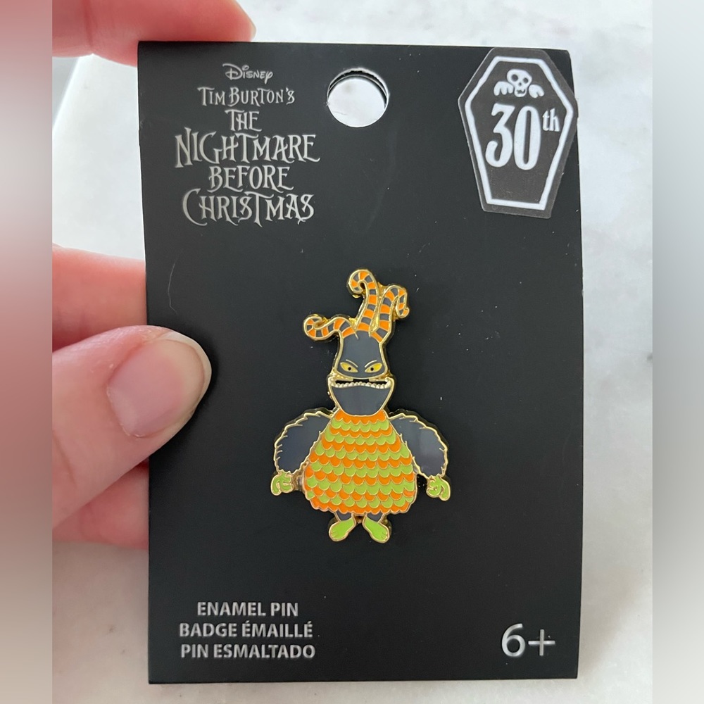 NWT Nightmare Before Christmas pin to celebrate the movie’s 30th anniversary.